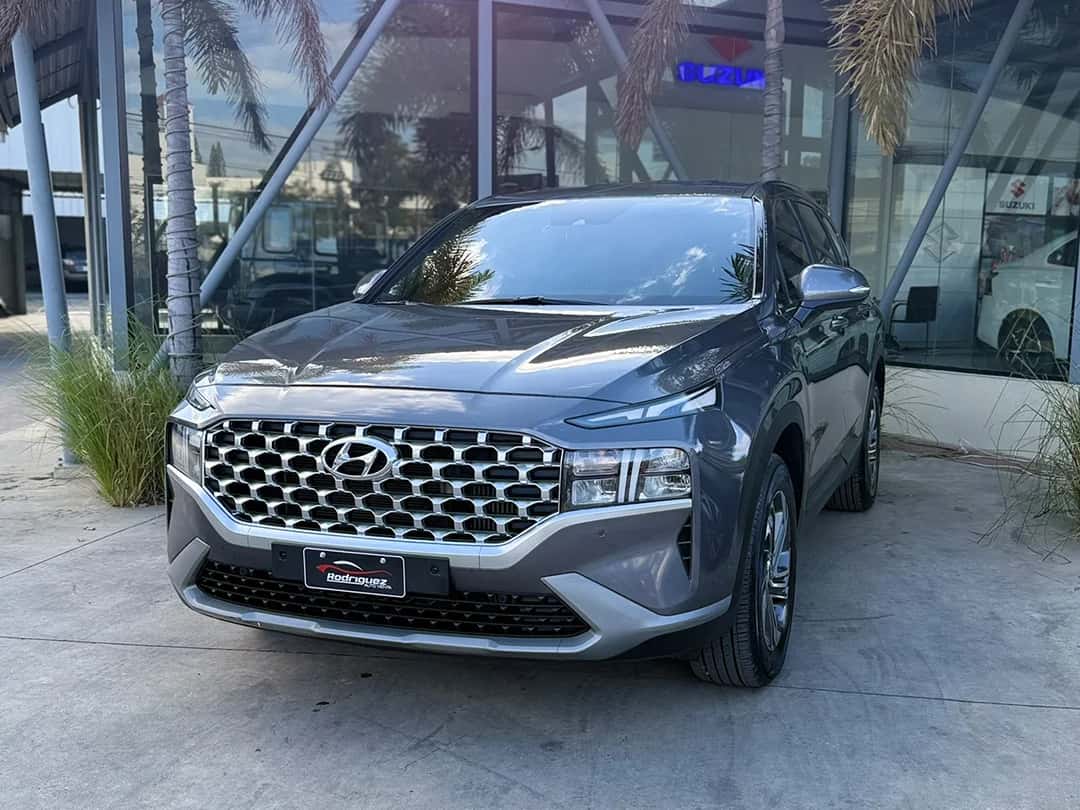 2021 Hyundai Santa Fe CRDI usado en venta por Rodríguez Internacional Autoventa