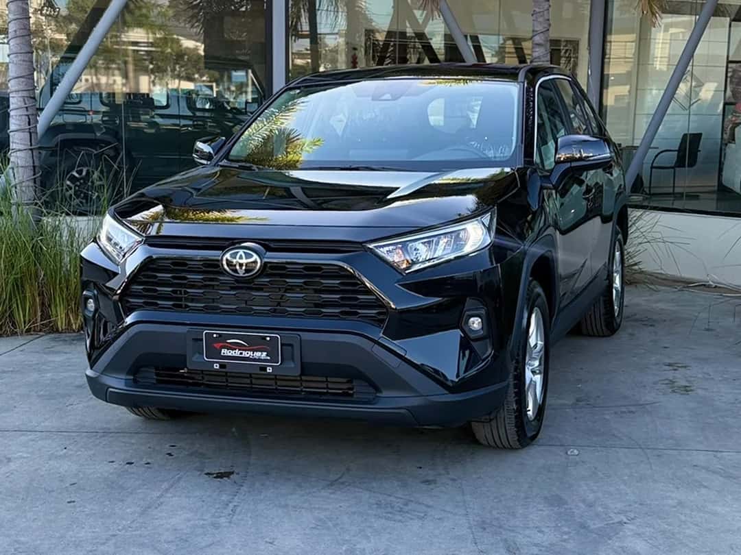 2025 Toyota RAV4 LE nuevo en venta por Rodríguez Internacional Autoventa