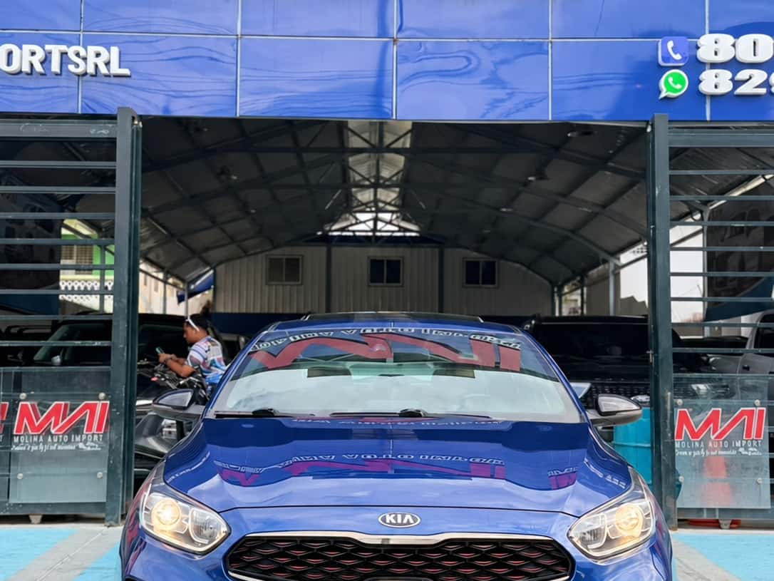 2021 Kia Forte GT Line usado en venta por Molina Auto Import