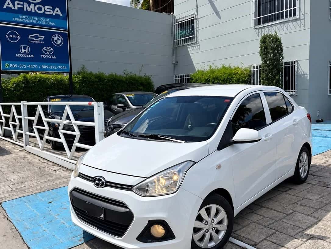2016 Hyundai i 10 Sedan usado en venta por Afimosa Motors