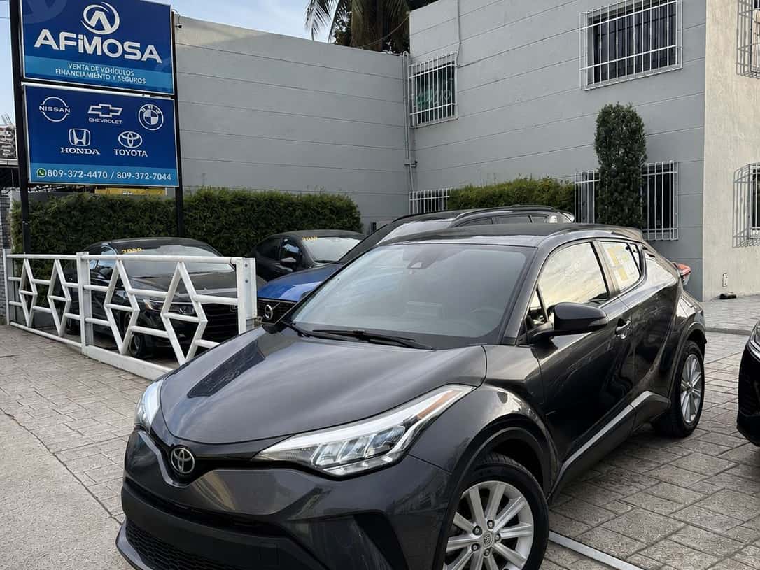 2021 Toyota C-HR LE usado en venta por Afimosa Motors