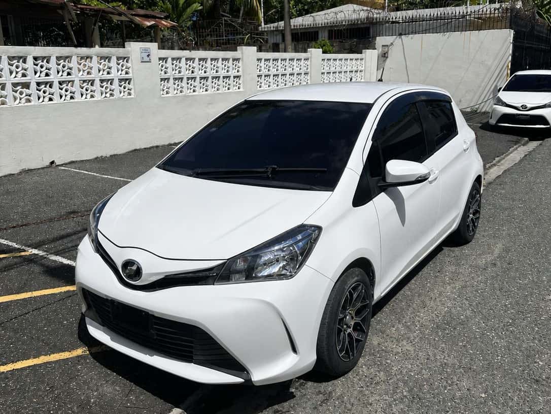 2016 Toyota VITZ usado en venta por Afimosa Motors