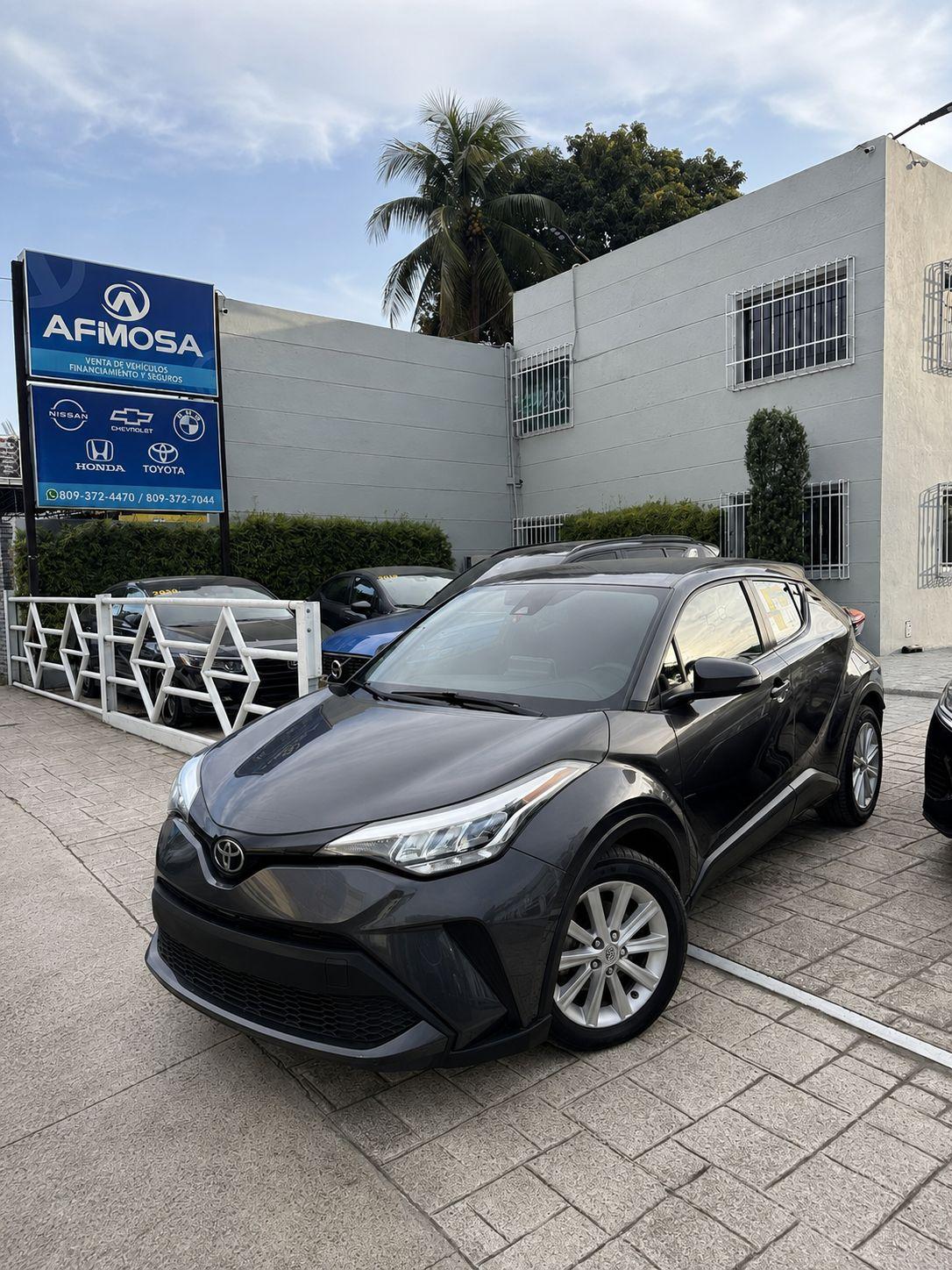 Toyota C-HR LE 2021 en venta - vista principal