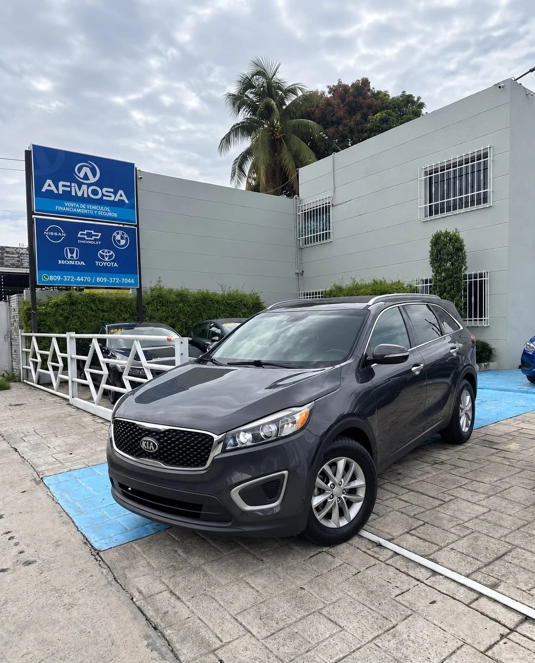 Kia Sorento L / LX 2016 en venta - vista principal