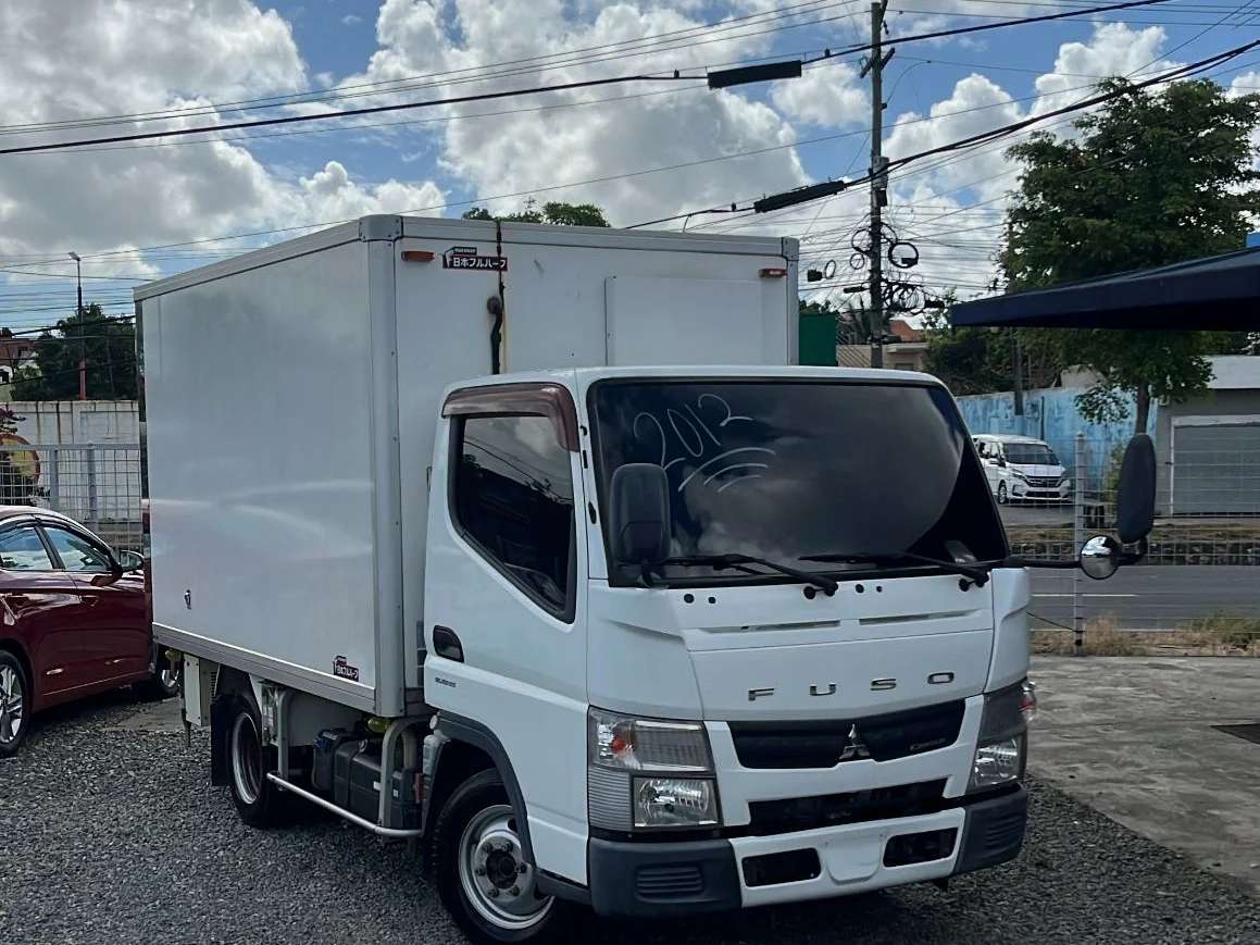 2012 Mitsubishi Motors Fuso Canter usado en venta por Subascar Motors