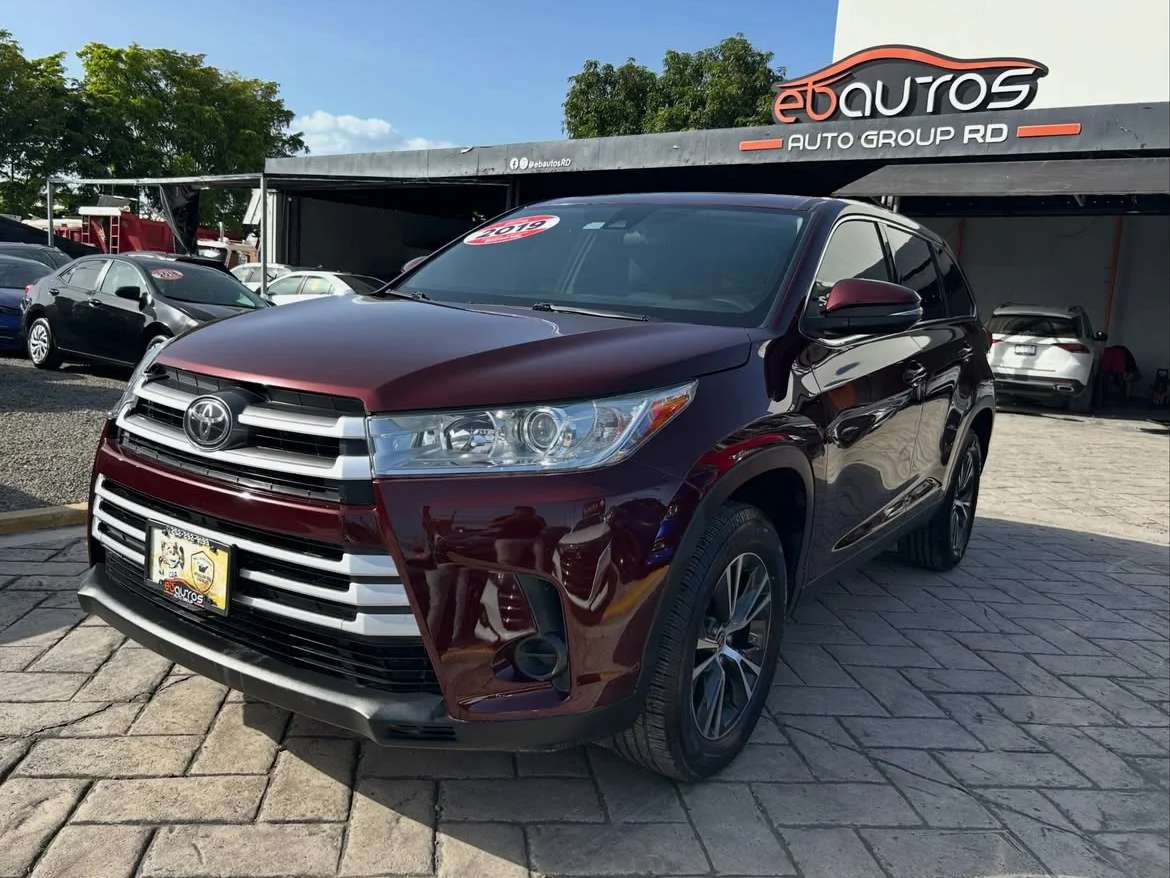 2019 Toyota Highlander LE/LE Plus usado en venta por Veras Auto EBauto Group RD