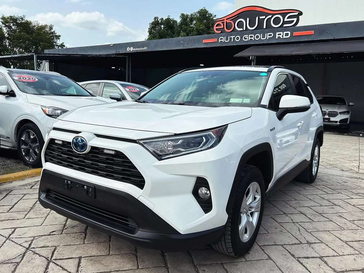 2021 Toyota RAV4 XLE HV usado en venta por Veras Auto EBauto Group RD