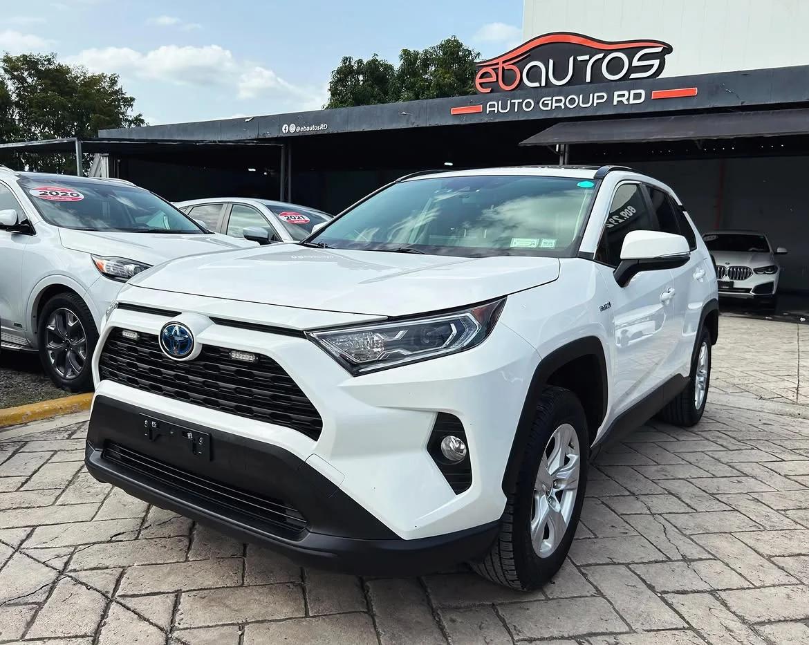 Toyota RAV4 XLE HV 2021 en venta - vista principal
