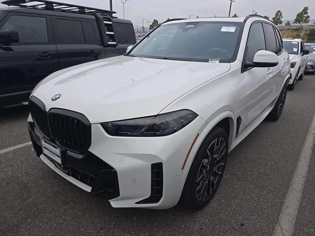 2024 BMW X5 xDrive40i usado en venta por RAM MEGA AUTOS