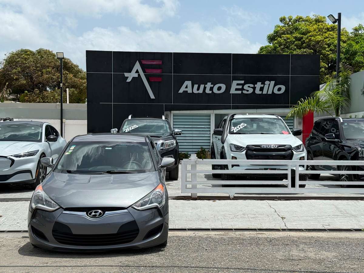2016 Hyundai Veloster Premium usado en venta por AUTO ESTILO