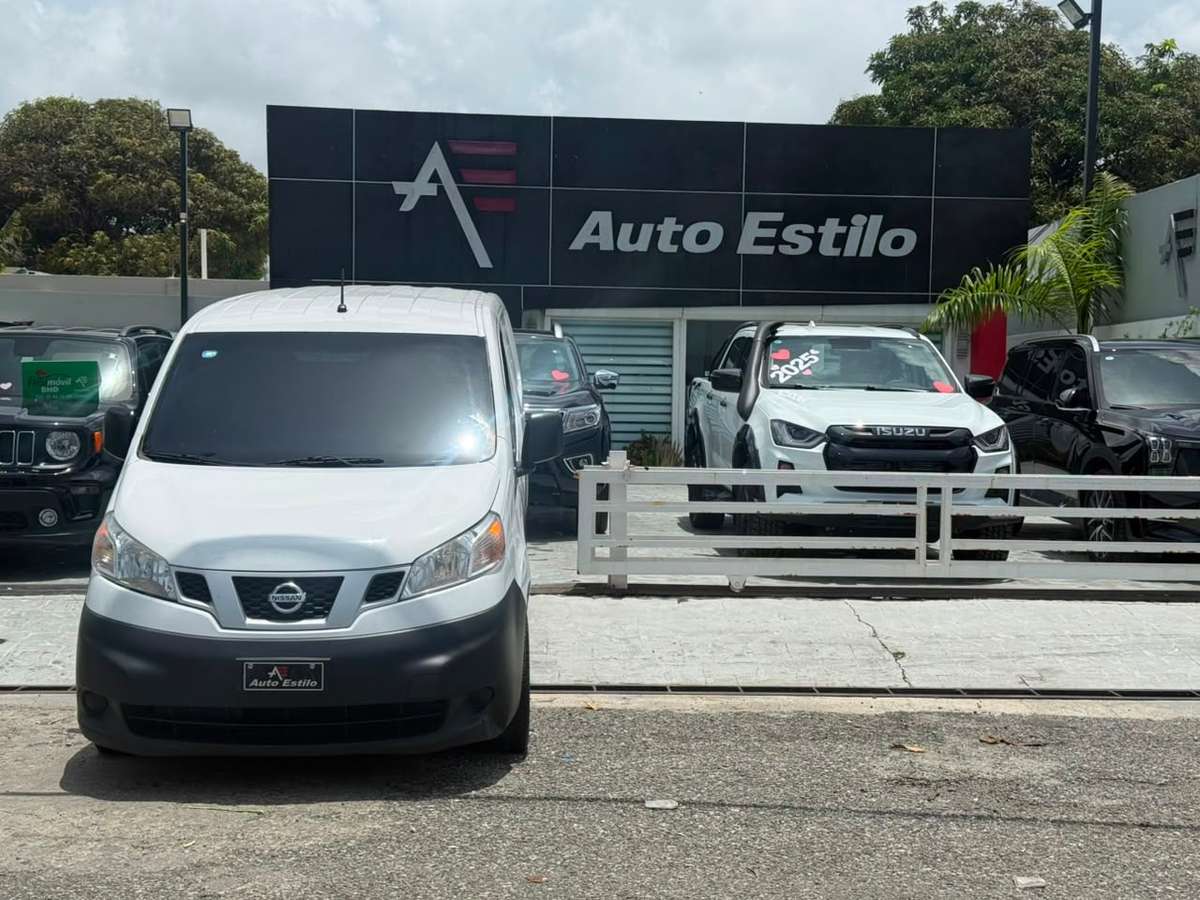 2019 Nissan NV200 200 usado en venta por AUTO ESTILO
