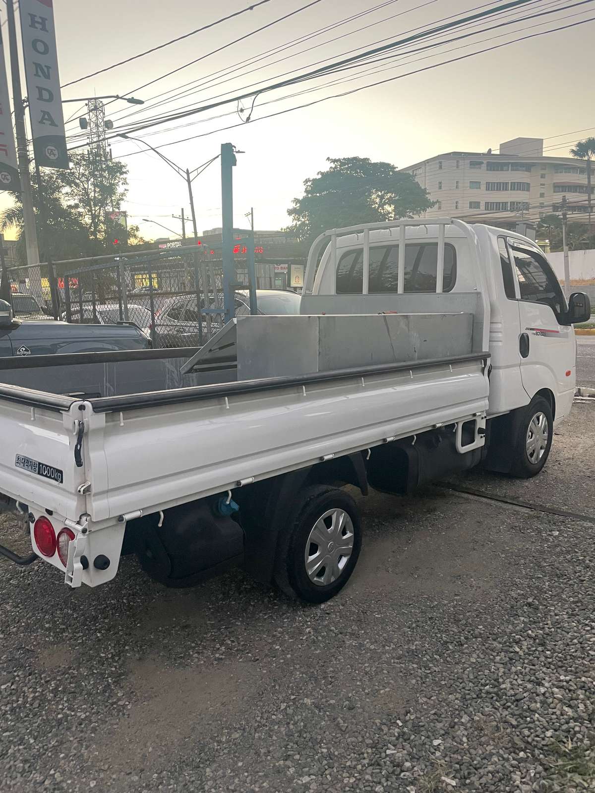 Hyundai Porter II 2020 - miniatura 5