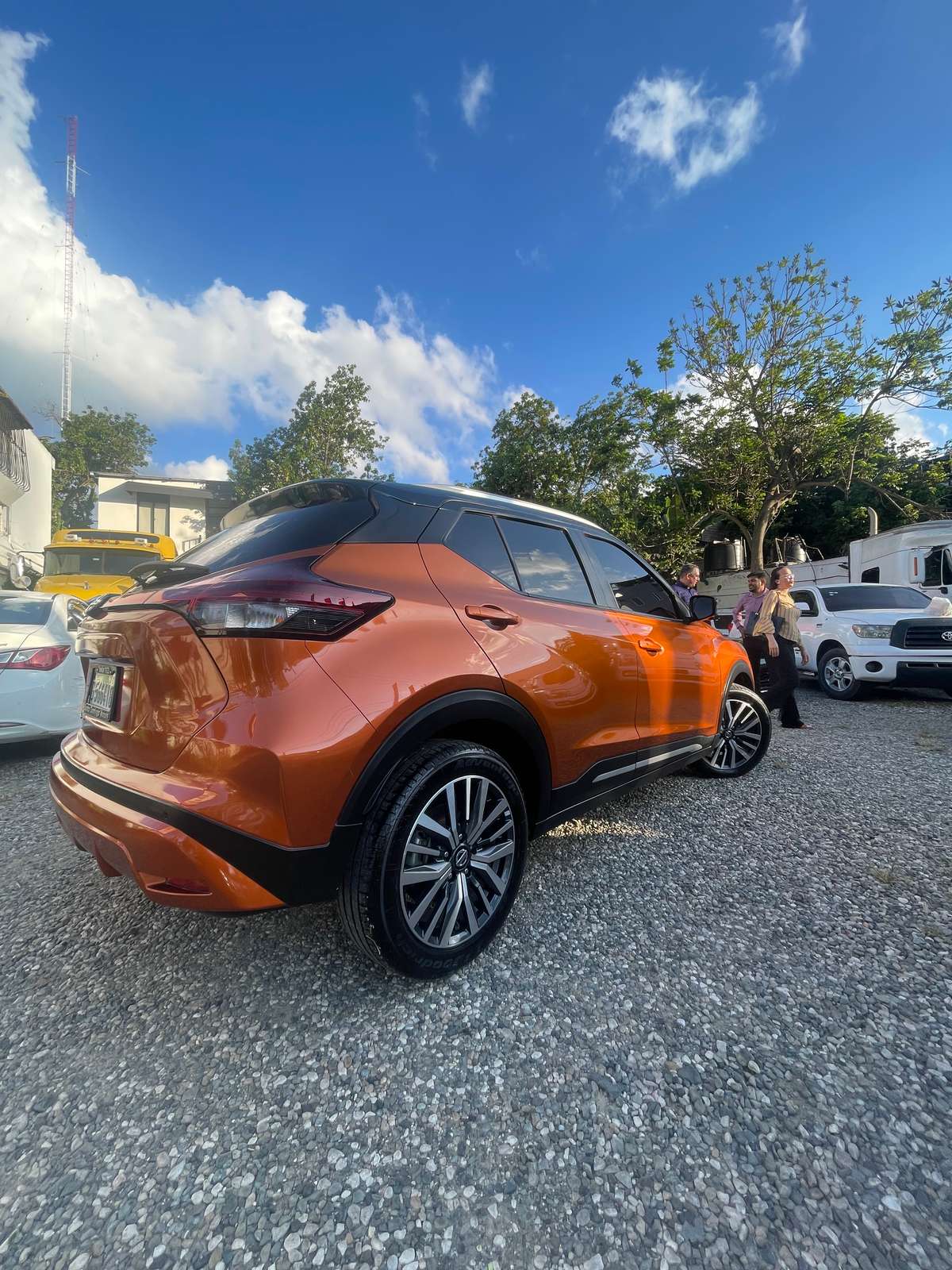 Nissan Kicks Exclusive 2022 - miniatura 3