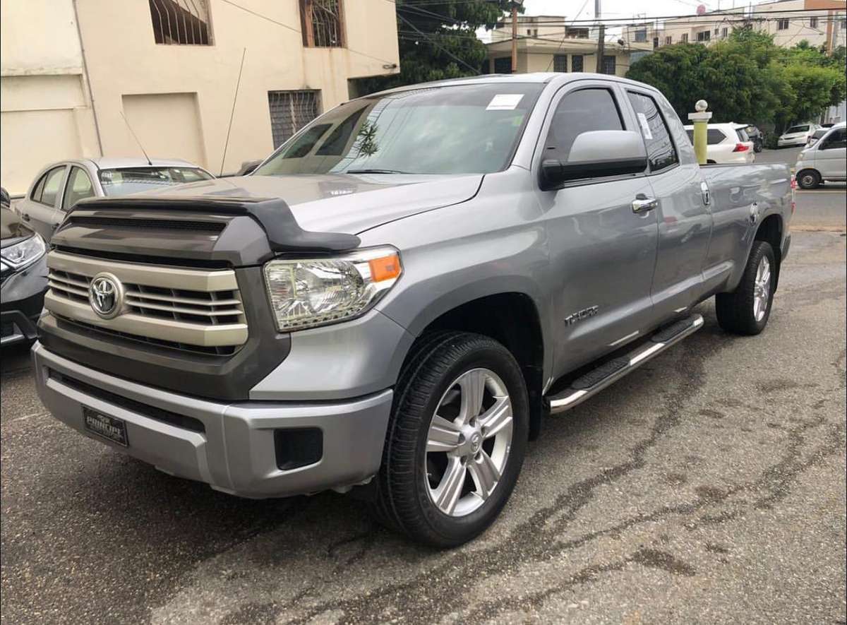 2015 Toyota Tundra SR5 usado en venta por Principe Auto Import