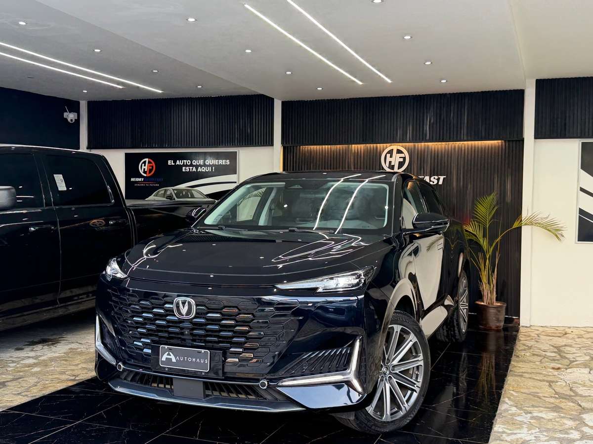 2024 Changan Uni-K Elite usado en venta por HEIDRY AUTO FAST