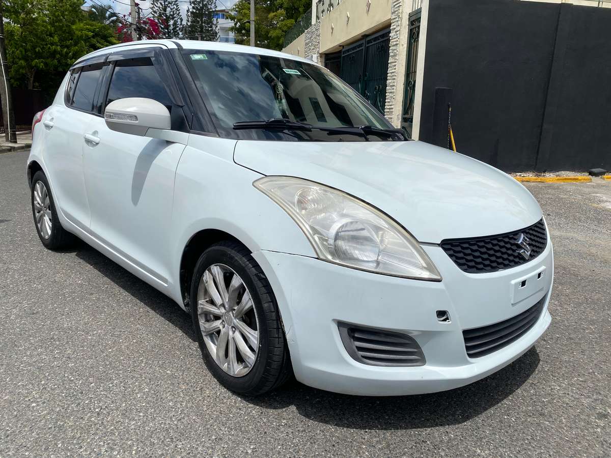 Suzuki Swift GL+ 2014 - miniatura 1