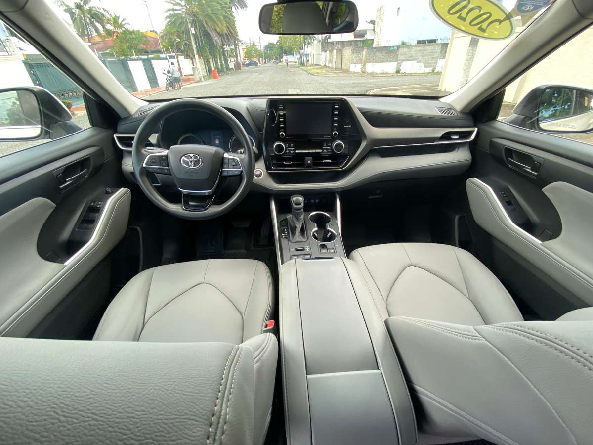 Toyota Highlander L 2020 - miniatura 8