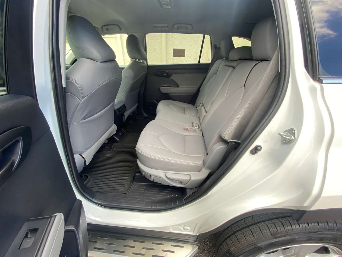 Toyota Highlander L 2020 - miniatura 7