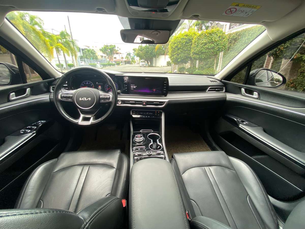 Kia K-5 Prestige 2022 - miniatura 10