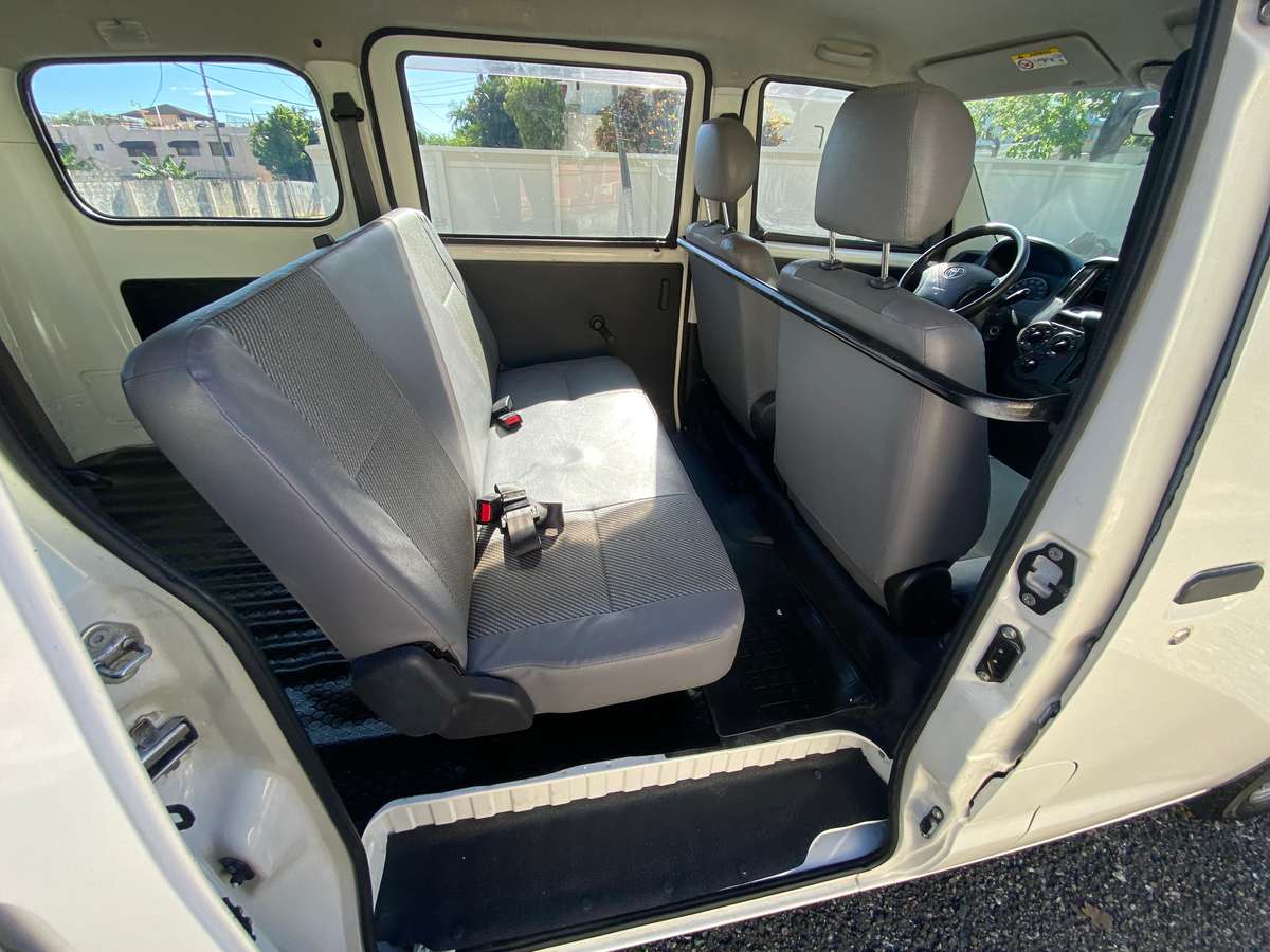 Toyota Town-Ace GL 4WD 2019 - miniatura 11