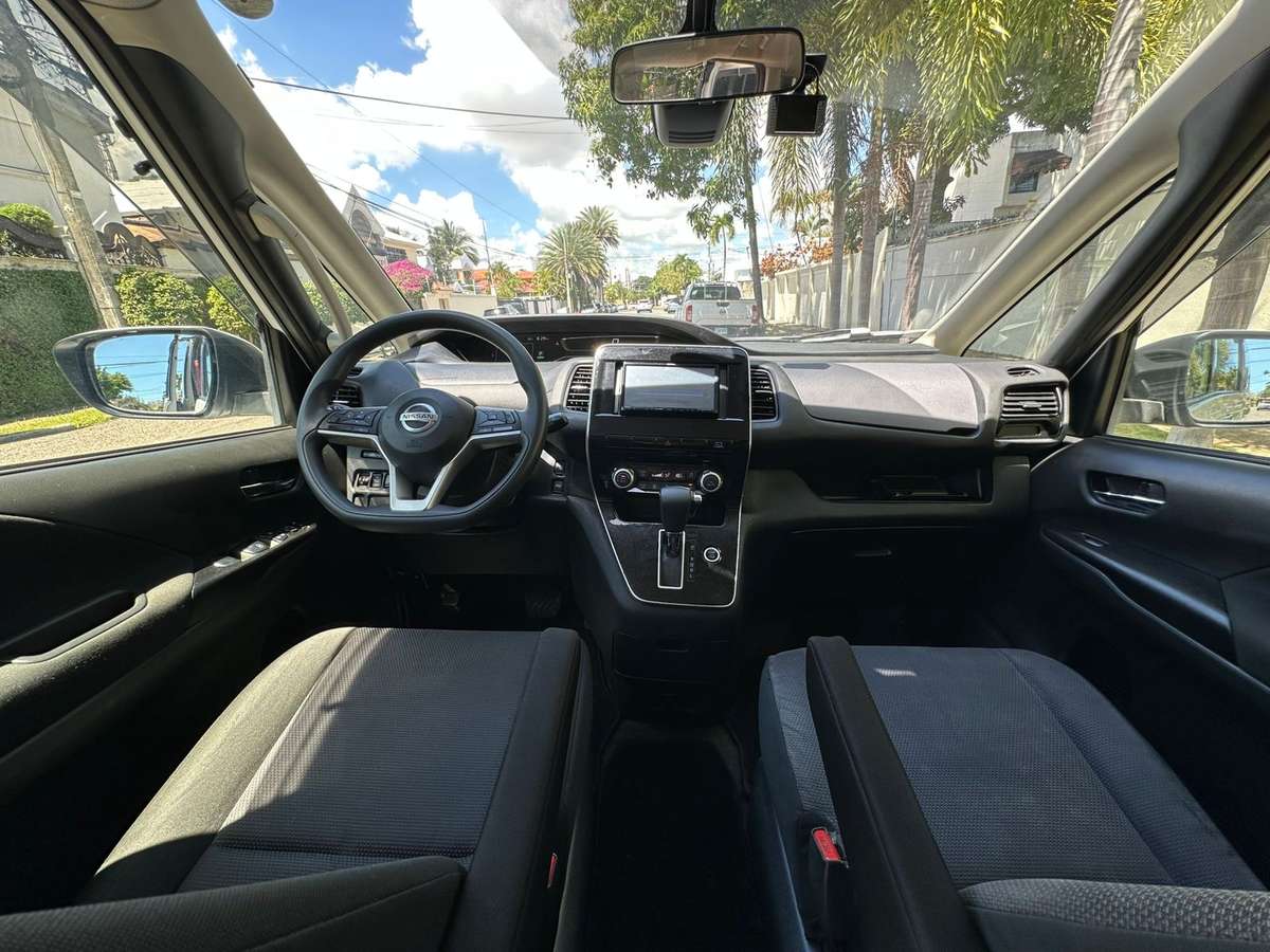 Nissan Serena 2020 - miniatura 10
