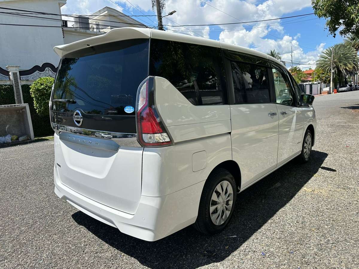 Nissan Serena 2020 - miniatura 6