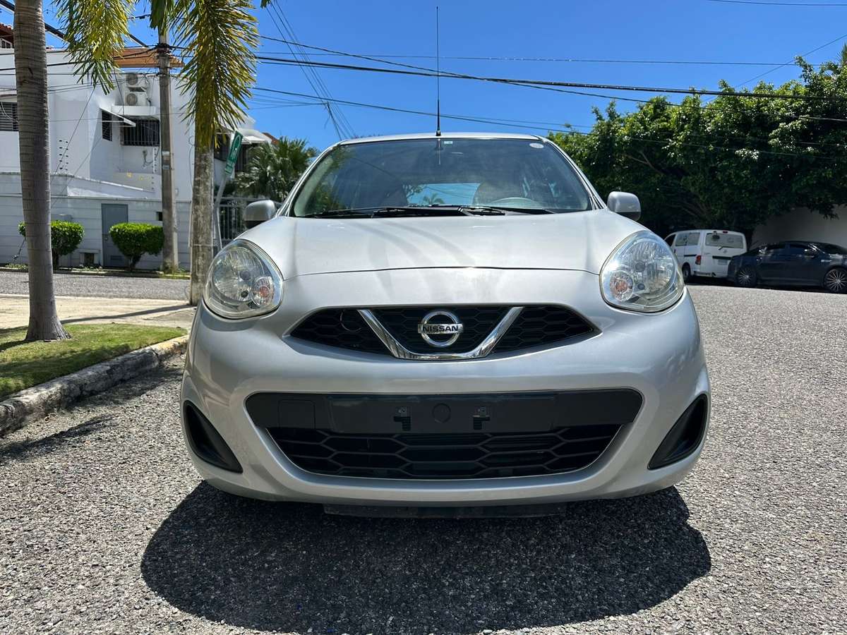 Nissan March Nismo 2018 - miniatura 2