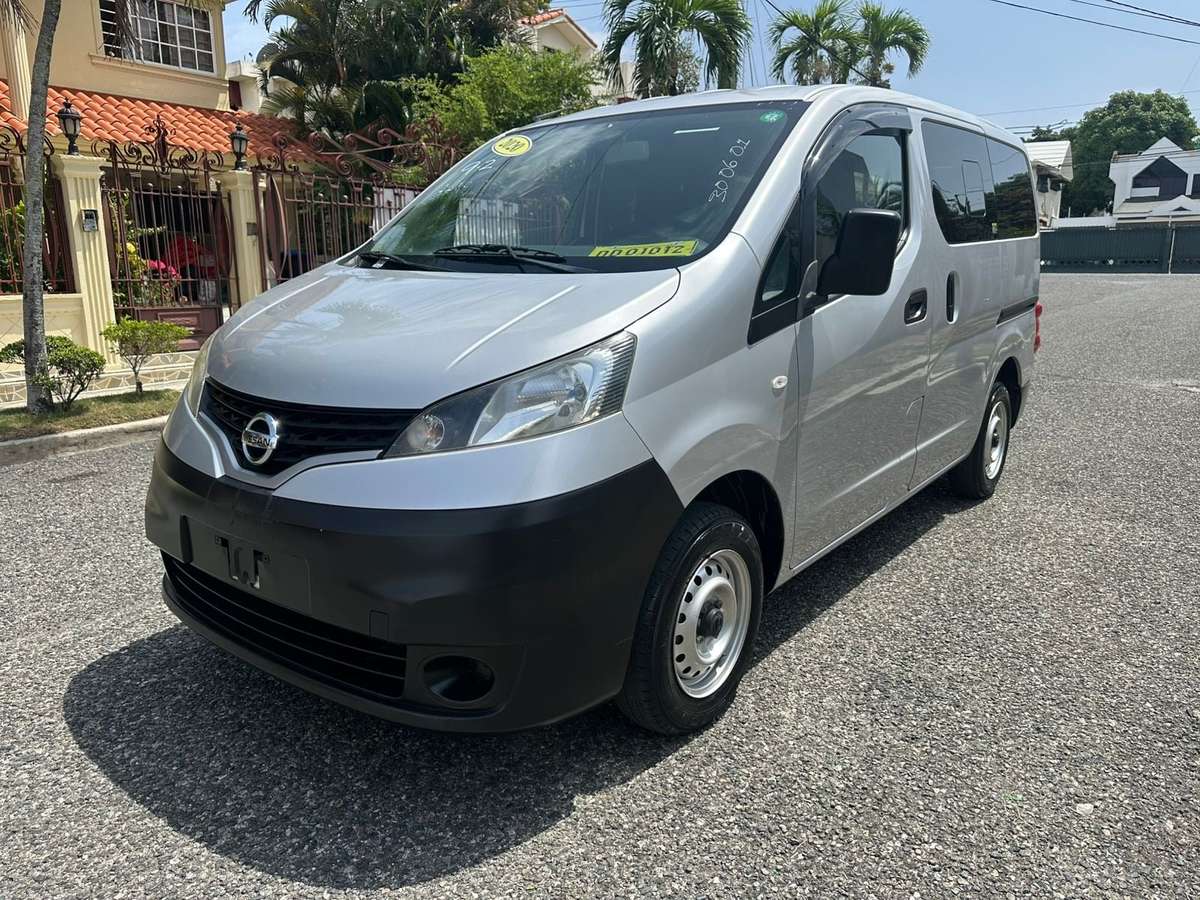 2020 Nissan NV 200 usado en venta por Vision Motors