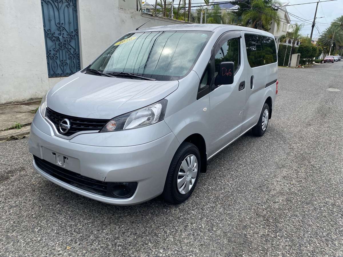 2020 Nissan NV 200 usado en venta por Vision Motors