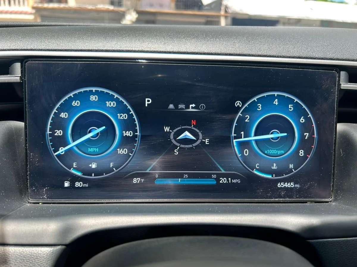 Hyundai Tucson LIMITED 2023 - miniatura 4