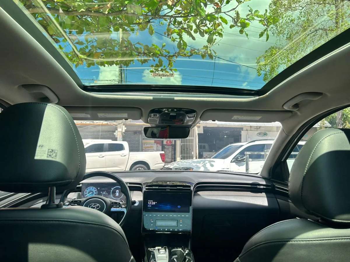 Hyundai Tucson LIMITED 2023 - miniatura 2