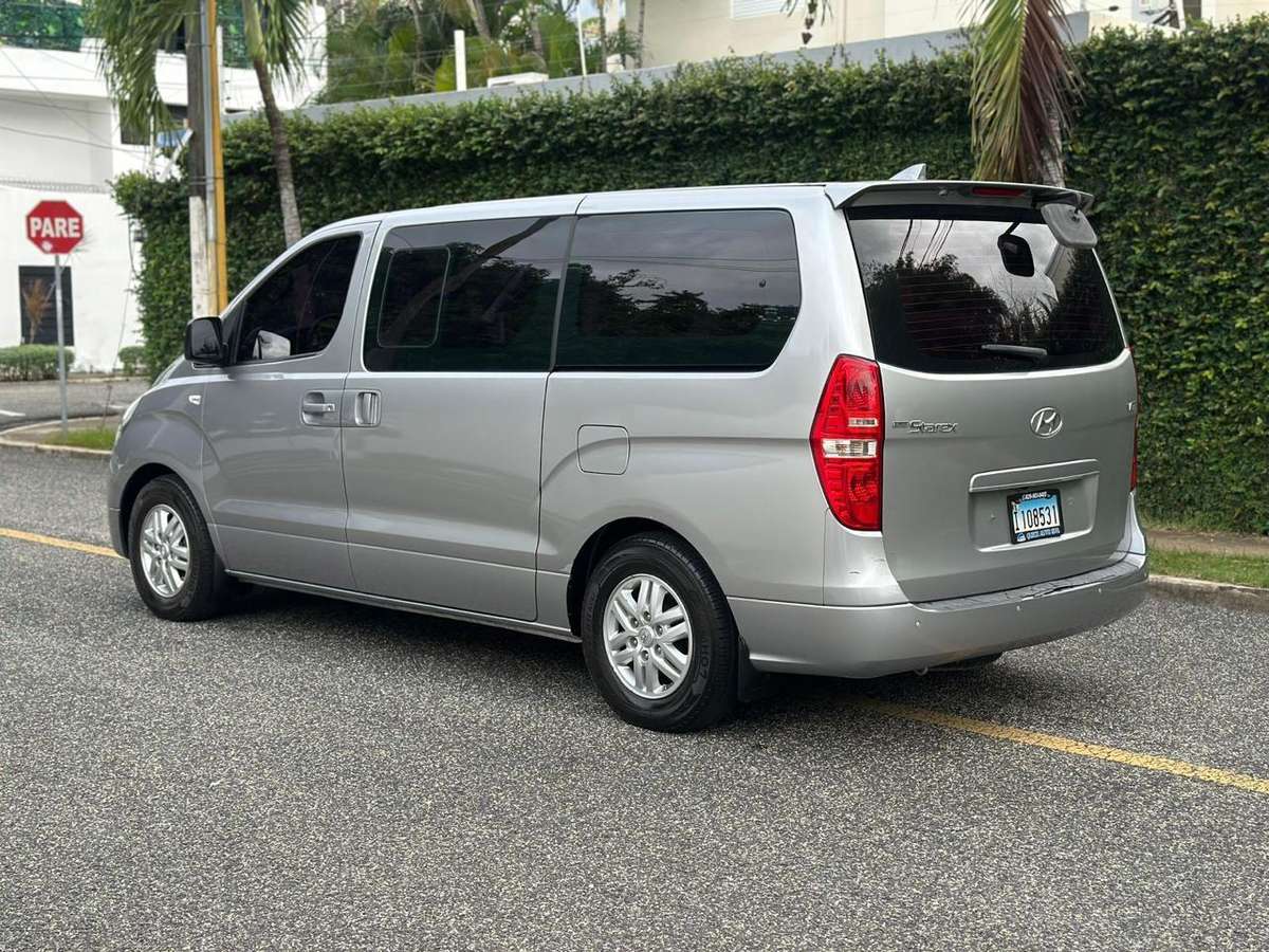 Hyundai Starex H-1 2018 - miniatura 5