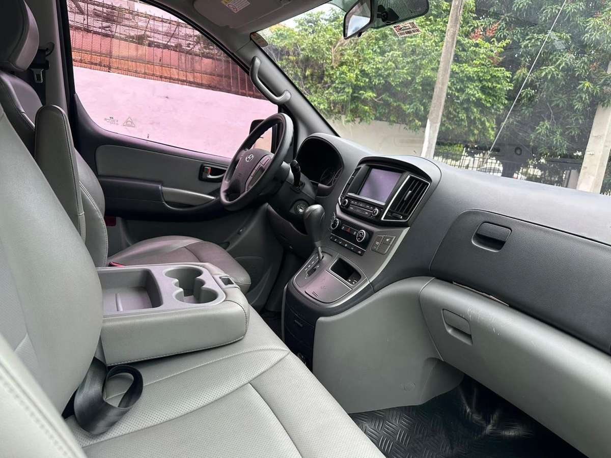 Hyundai Starex H-1 2018 - miniatura 7