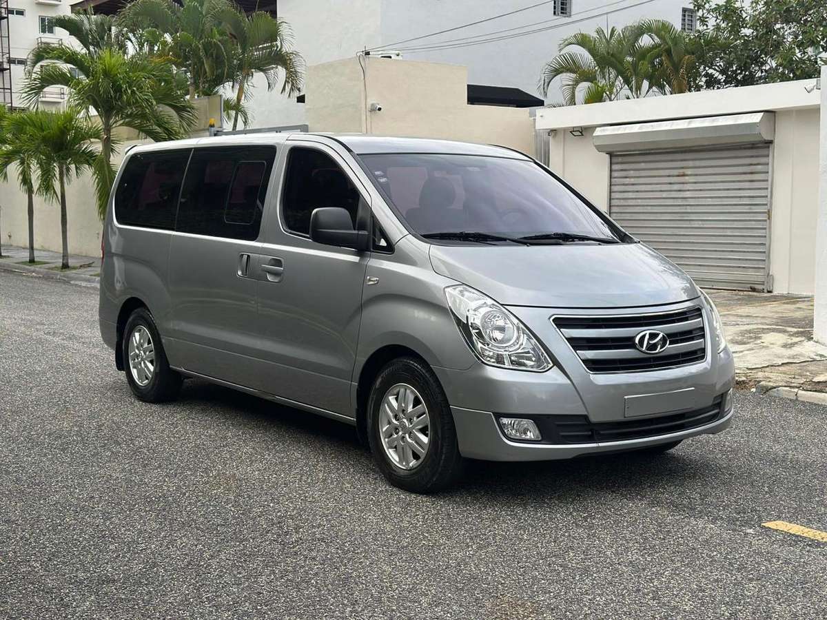 Hyundai Starex H-1 2018 - miniatura 9