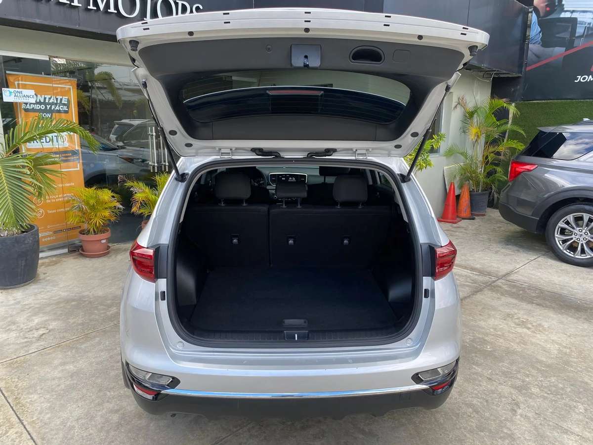 Kia Sportage LX 2022 - miniatura 10