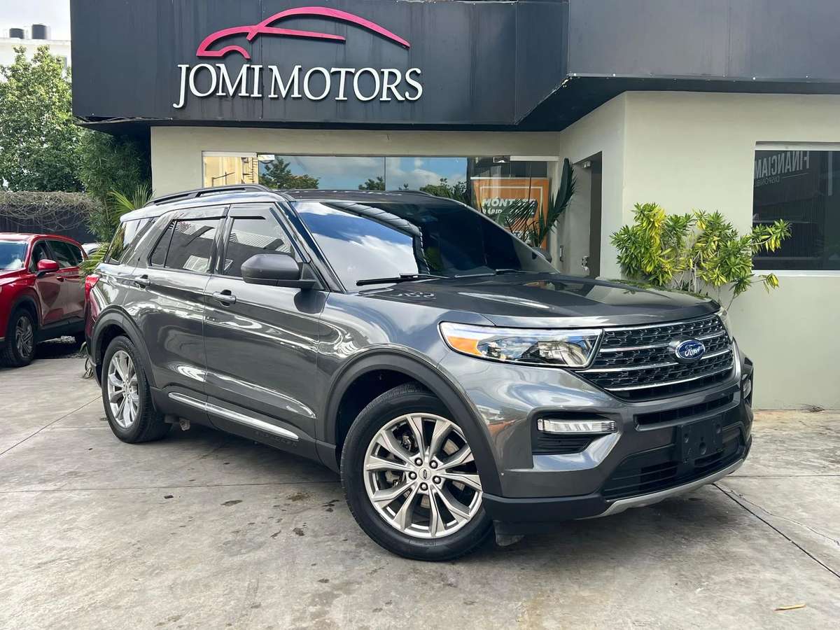 Ford Explorer XLT 2021 - miniatura 3