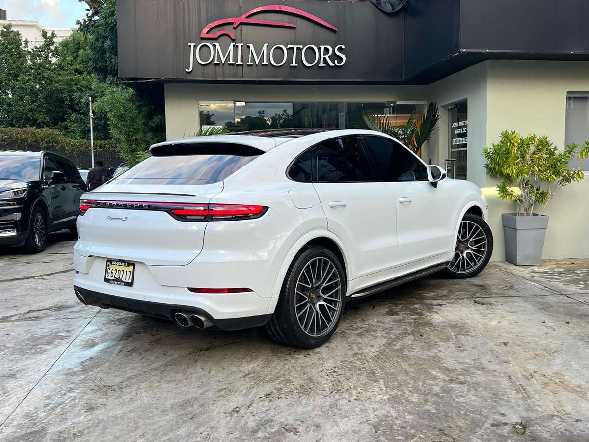 Porsche Cayenne Coupe S 2020 - miniatura 6