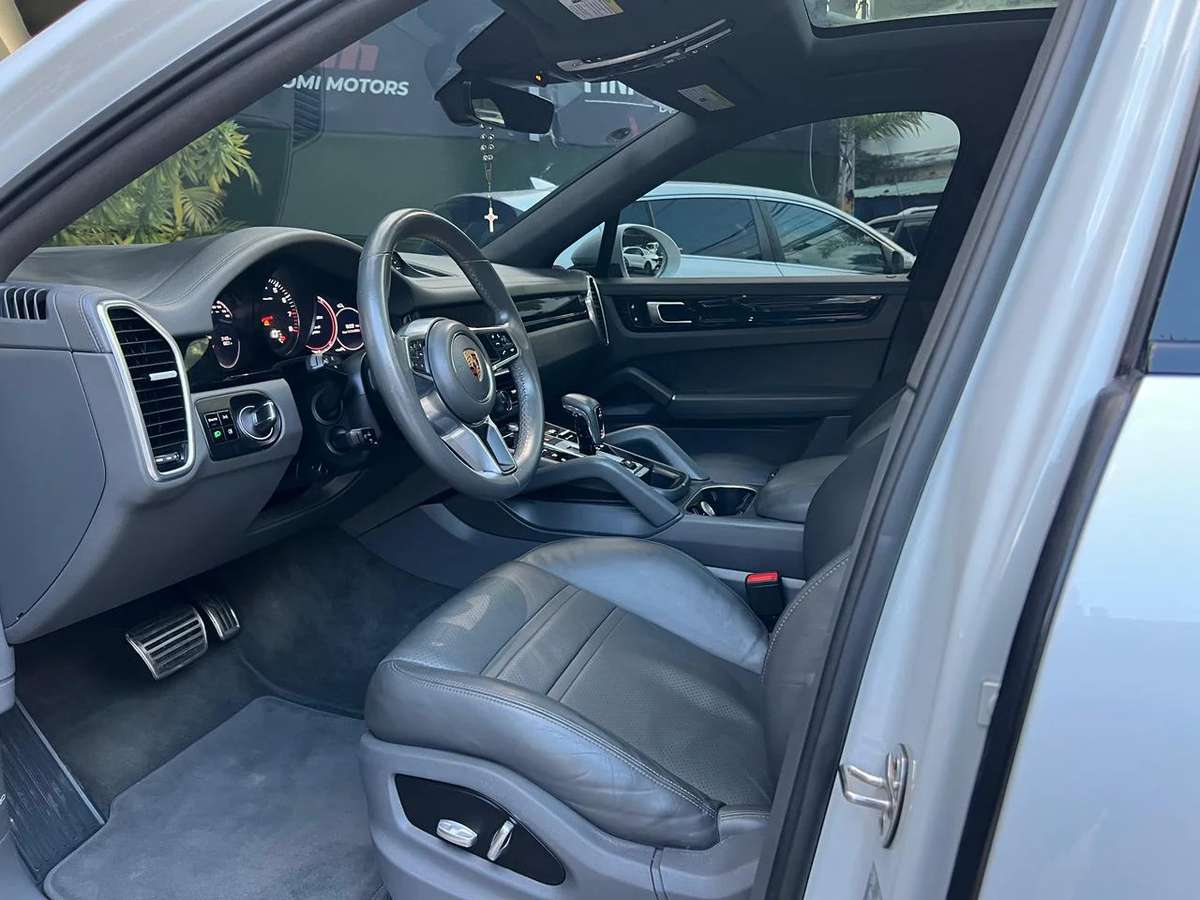 Porsche Cayenne Coupe S 2020 - miniatura 9