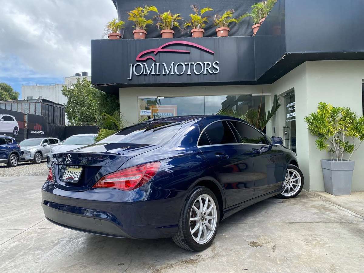 Mercedes Benz CLA 180 2018 - miniatura 6