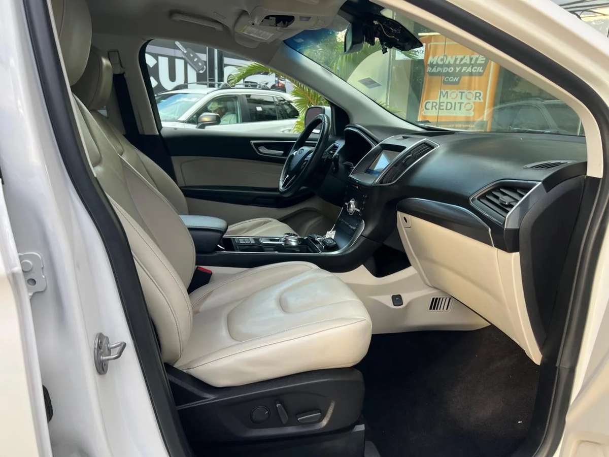 Ford EDGE Titanium 2020 - miniatura 9