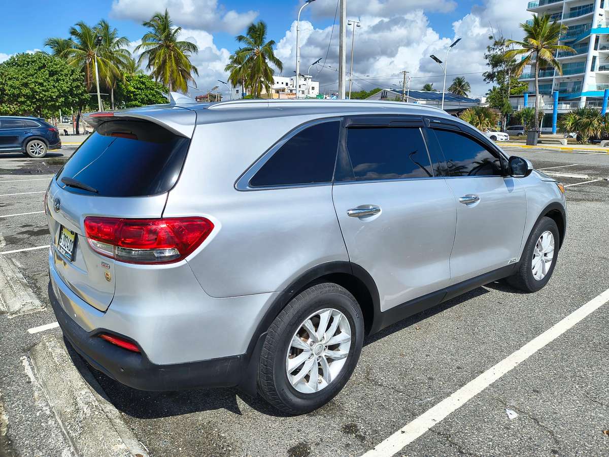 Kia Sorento EX 2018 - miniatura 4