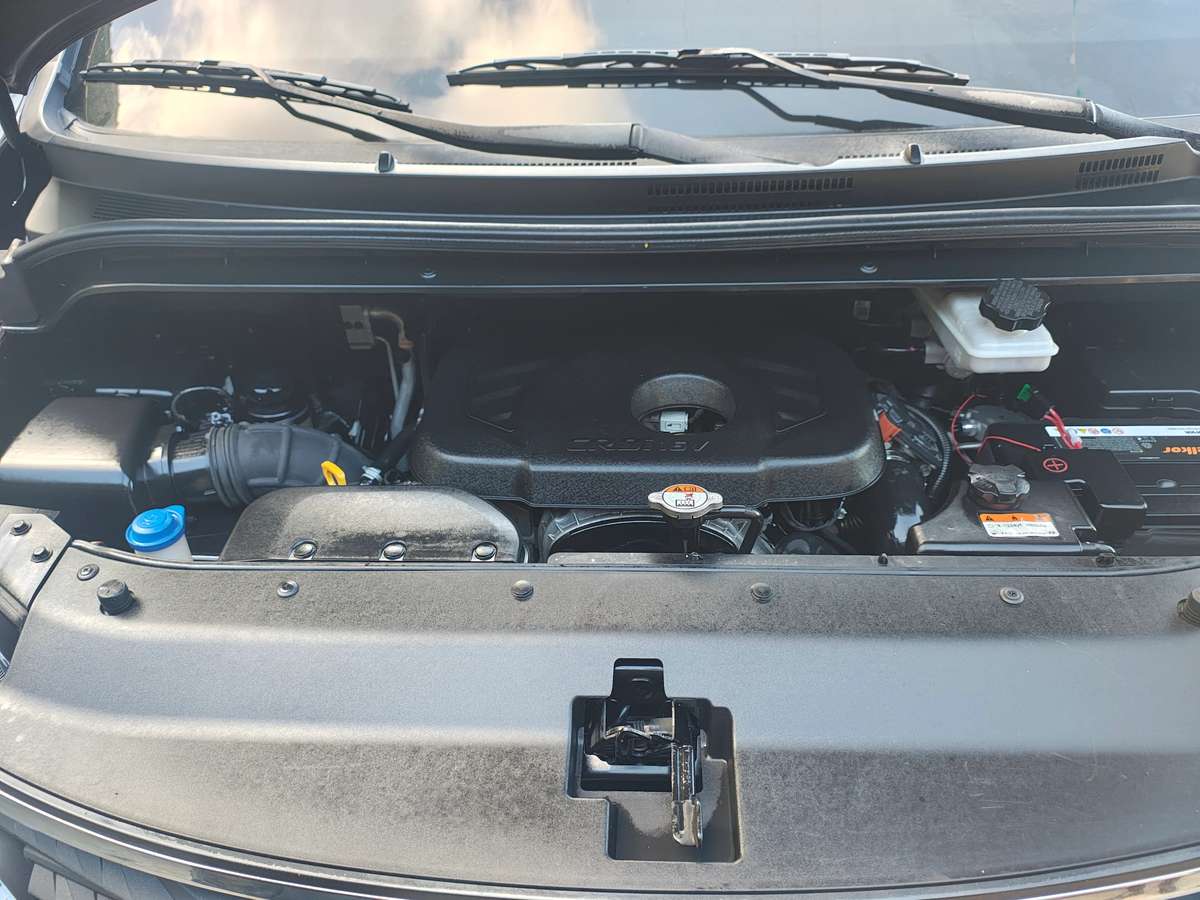 Hyundai Grand Starex Limousine 2020 - miniatura 3