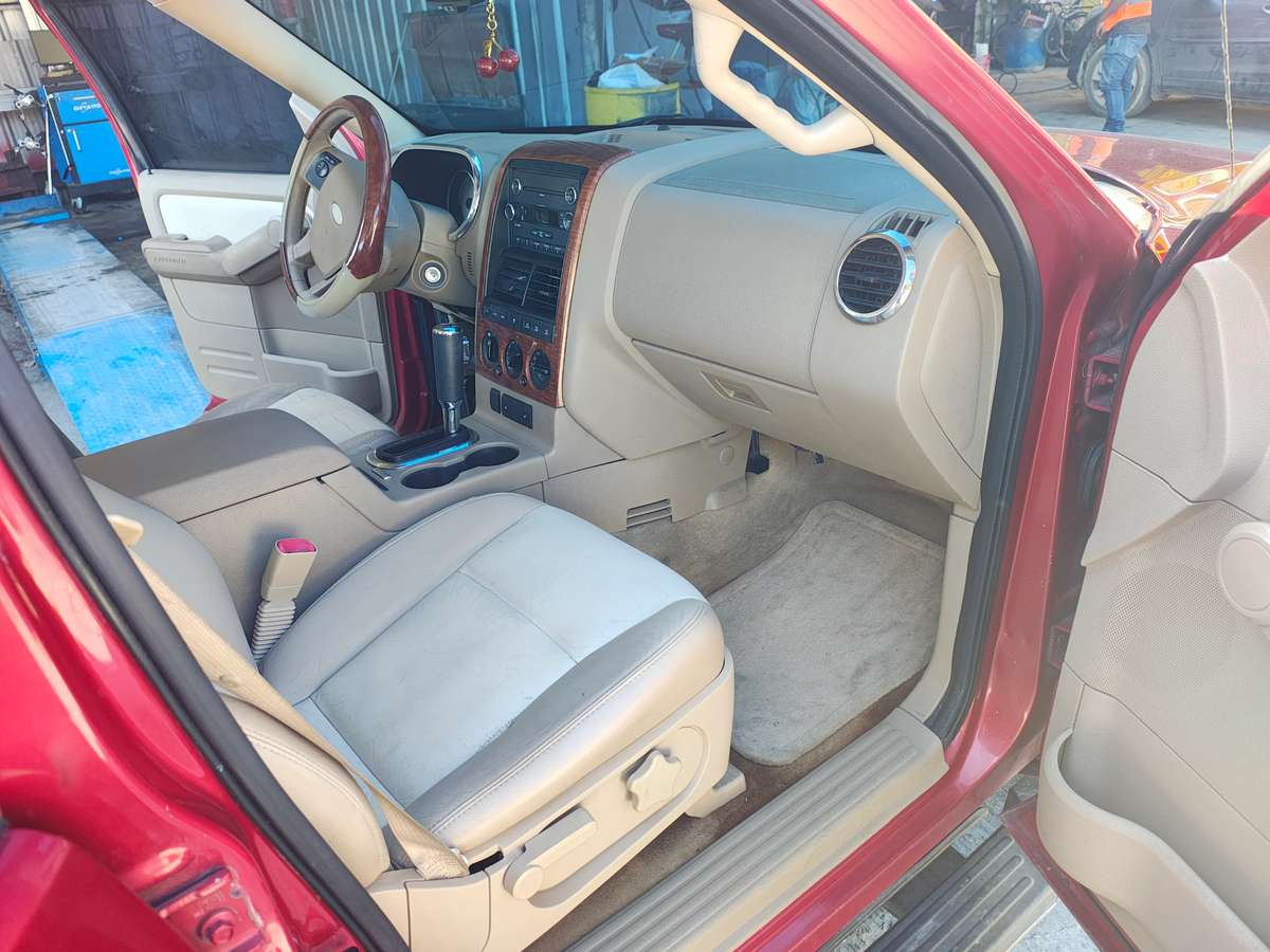 Ford Explorer Limited 2010 - miniatura 6