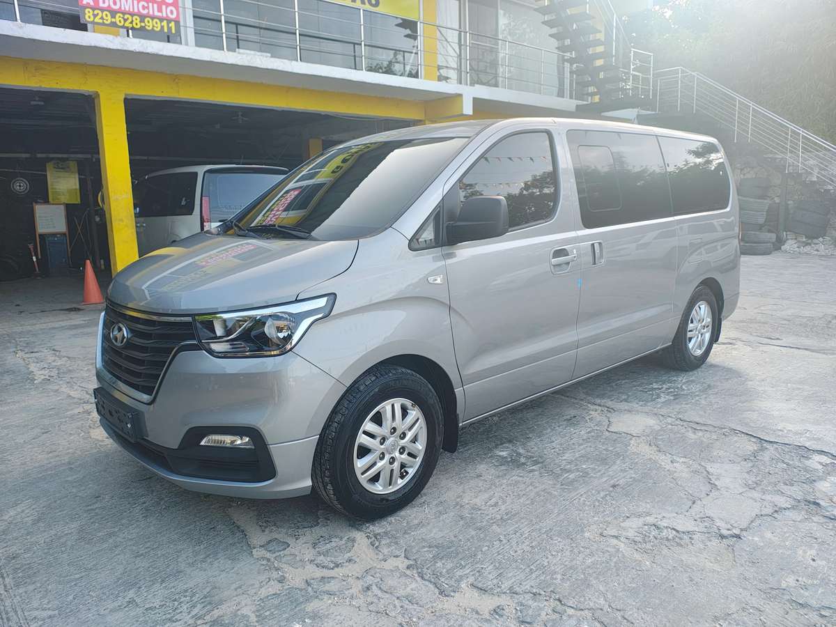 2020 Hyundai Grand Starex usado en venta por SANTIAGO PEREZ