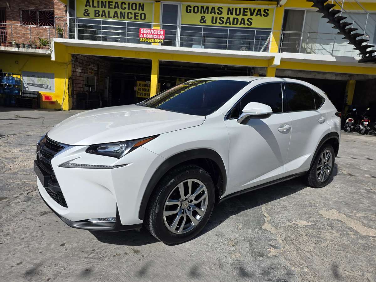 2017 Lexus NX 200T usado en venta por SANTIAGO PEREZ