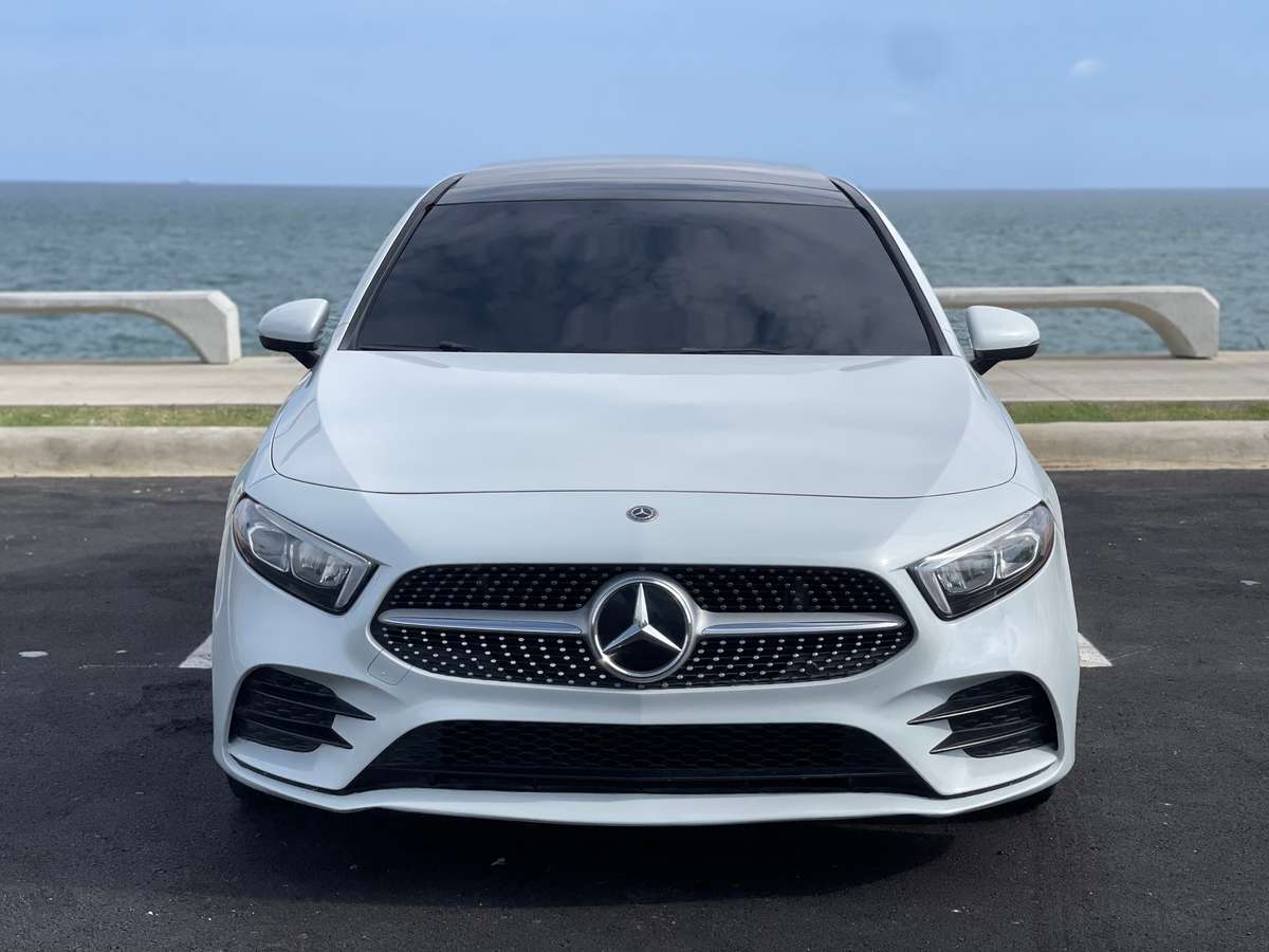 Mercedes Benz A 220 AMG 2019 - miniatura 3