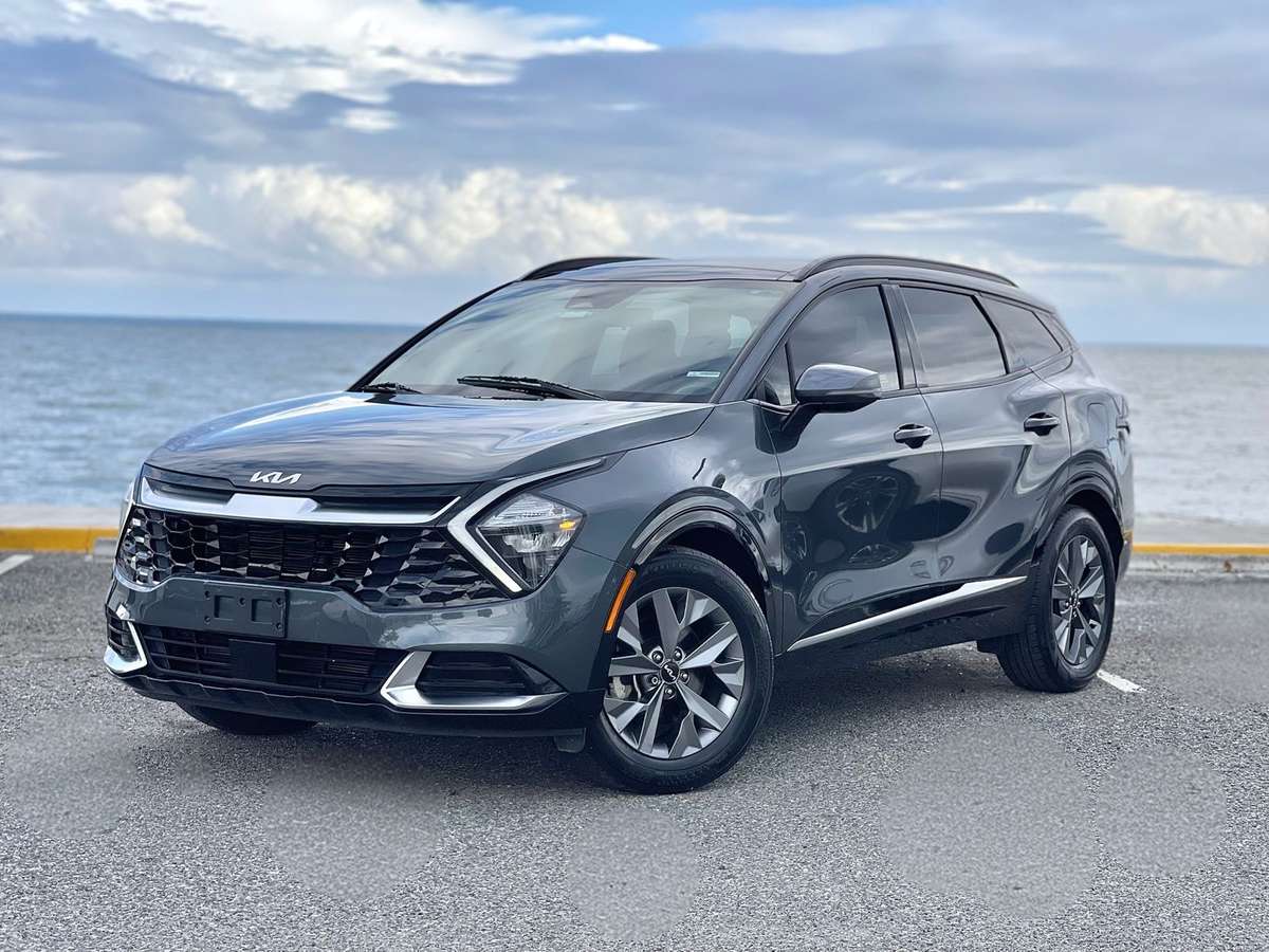 2023 Kia Sportage SX usado en venta por AQUIN RD