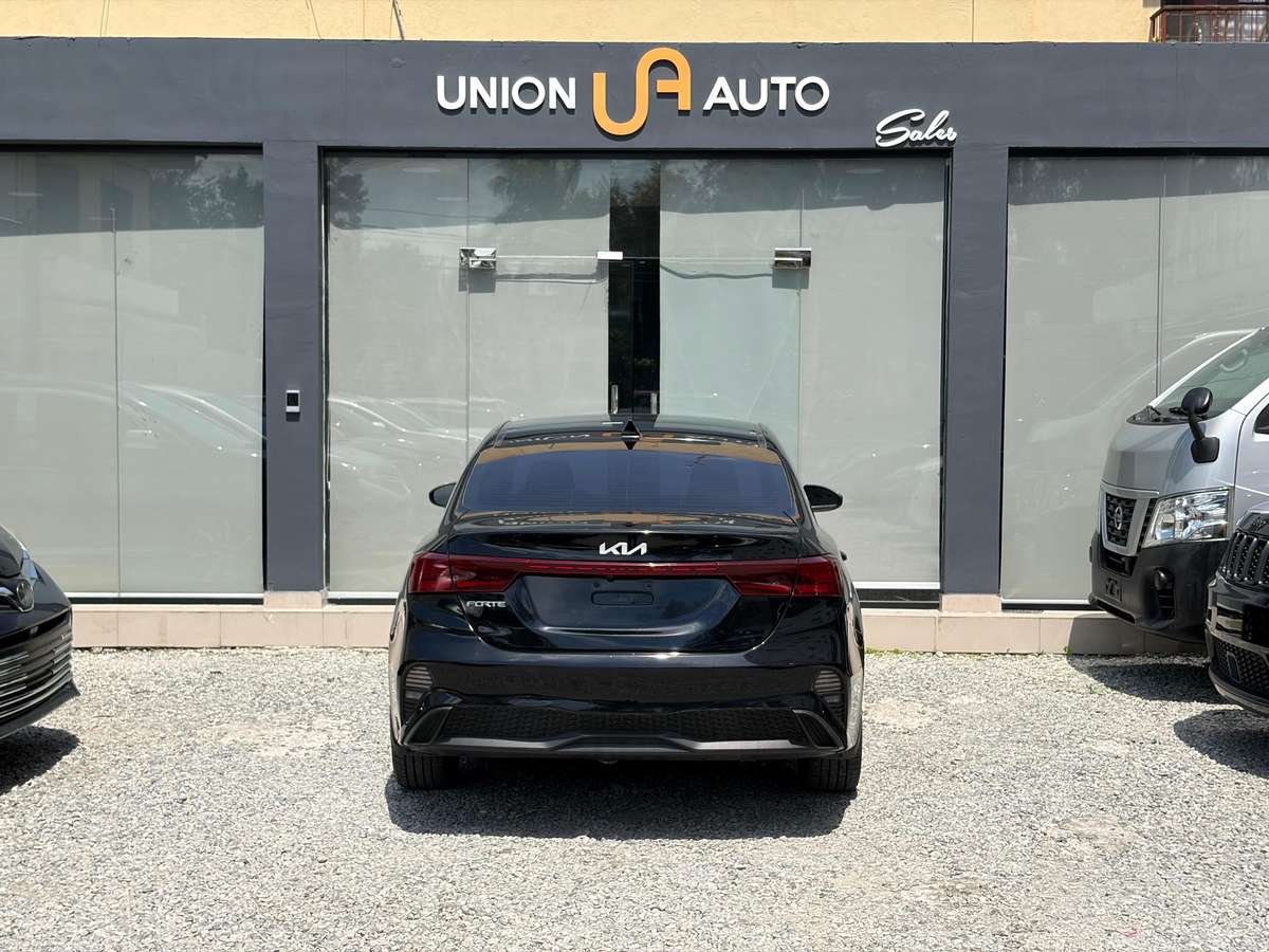 Kia Forte LXS 2022 - miniatura 8