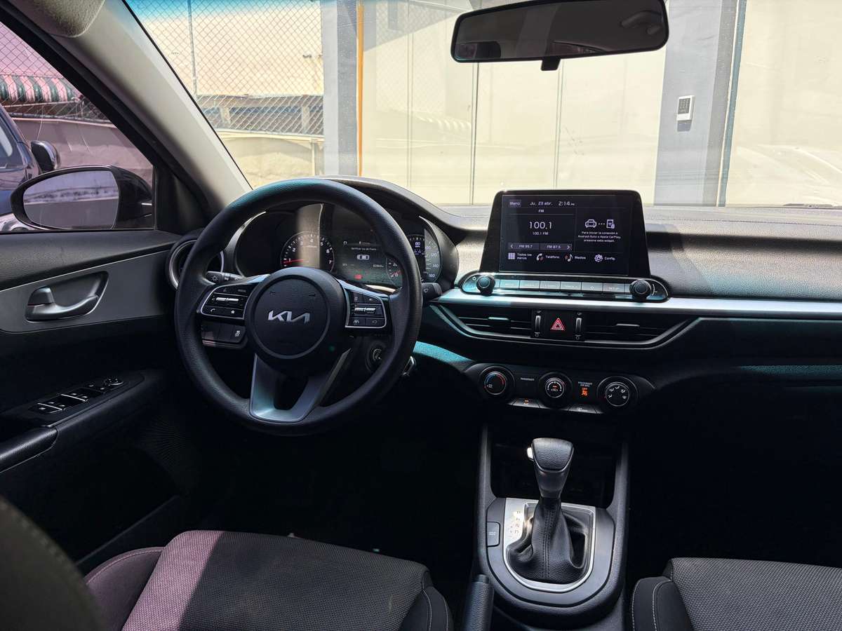 Kia Forte LXS 2022 - miniatura 4