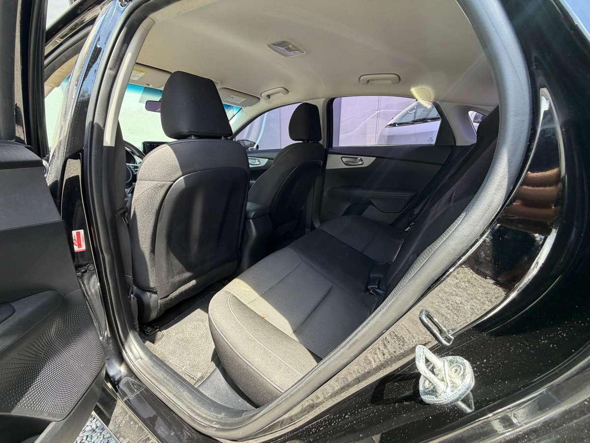 Kia Forte LXS 2022 - miniatura 2